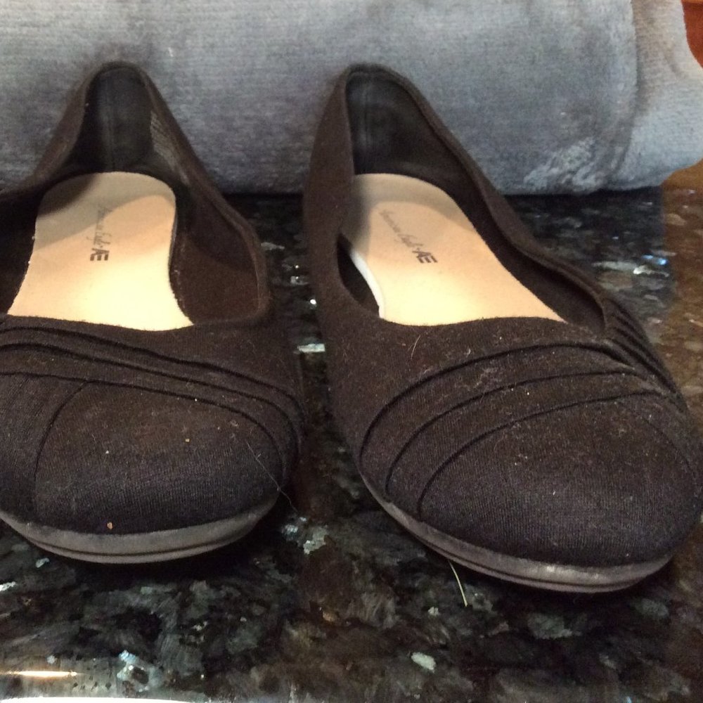 Black Ballet Flats